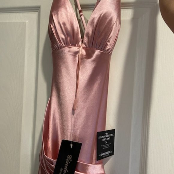 Prom dress - Picture 2 of 4